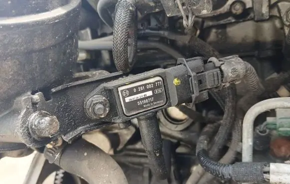 Opel Meriva A Exhaust gas pressure sensor 0281002771