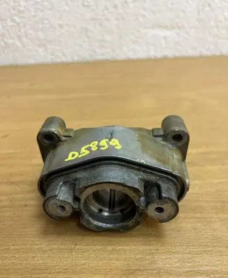 BMW 7 F01 F02 F03 F04 other engine part 7567866 D5899
