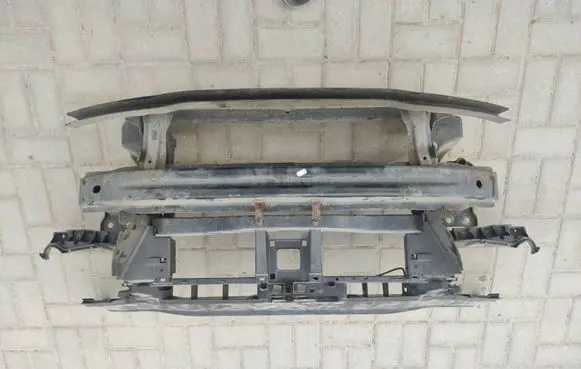 Volkswagen PASSAT B6 Radiator support slam panel