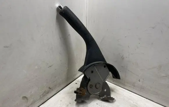 Toyota Avensis T250 Hand brake release handle 