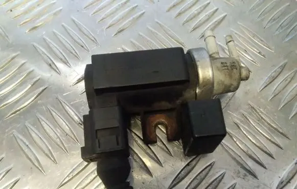 Audi A4 S4 B6 8E 8H Turbo solenoid valve 8E0906627A 72290335