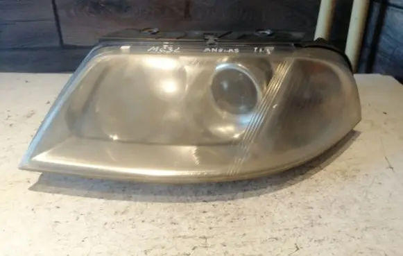 Volkswagen PASSAT B5.5 Headlight/headlamp