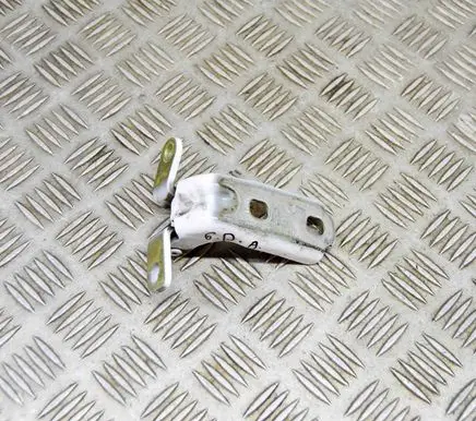 Opel Crossland X Rear door upper hinge P19338