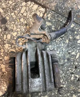 Skoda Octavia Mk2 (1Z) Rear brake caliper