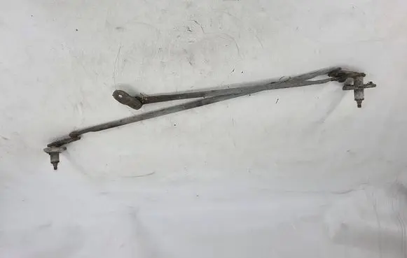 Mitsubishi Pajero Front wiper linkage