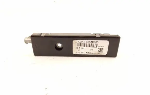 Mercedes-Benz E W212 Aerial antenna amplifier 2129059900 2129052905