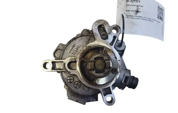 Volvo V40 Vacuum pump 31316688