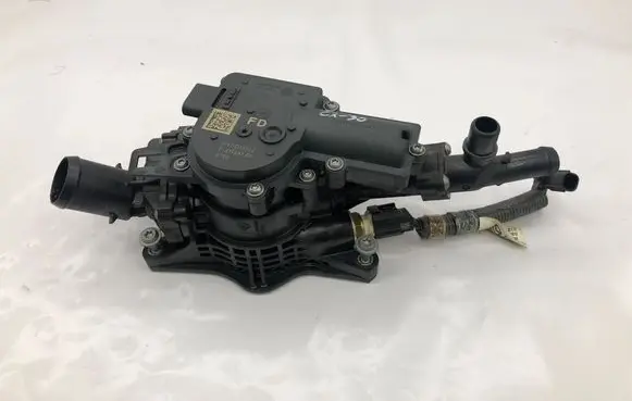 Thermostat/thermostat housing
