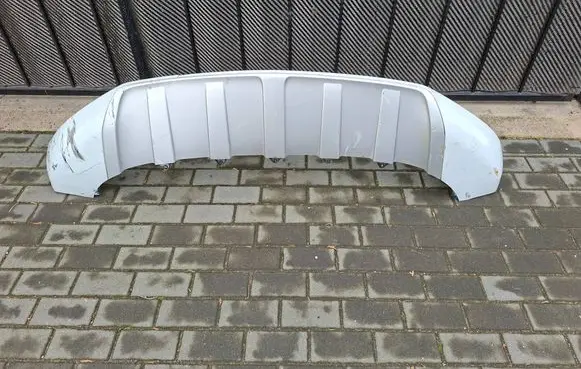 Bentley Bentayga Front bumper lip 