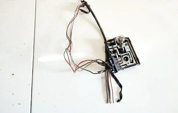 Headlight part