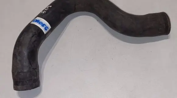 Volvo V70 Engine coolant pipe/hose 3345719