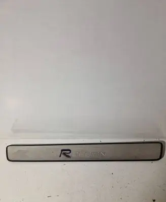 Volvo XC60 Front sill trim cover 31391249
