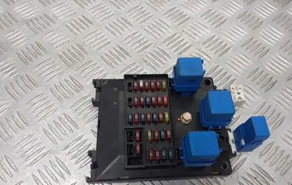 Nissan Micra Fuse box set