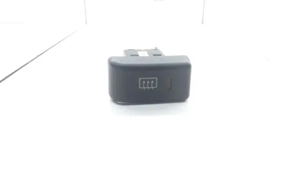 Land Rover Discovery Windscreen/window heater switch AMR3750