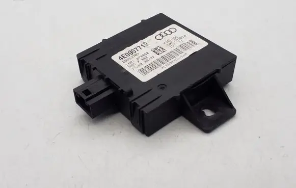 Audi A8 S8 D3 4E Alarm control unit/module 4E0907719