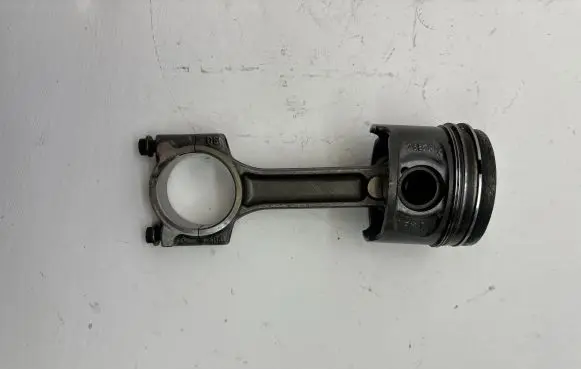Mercedes-Benz Citan W415 Piston with connecting rod 7657H 7657HX