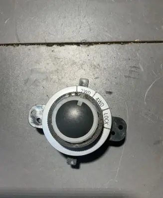 Mitsubishi Outlander Differential lock switch 