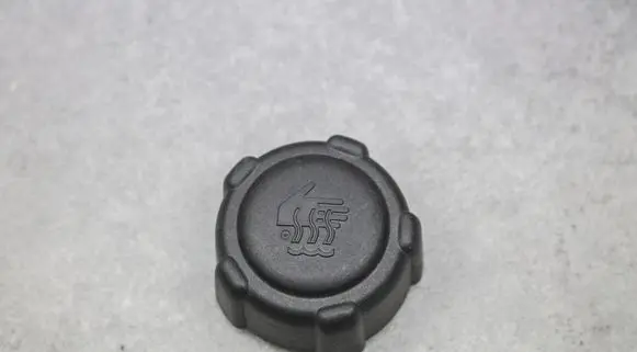 Nissan Leaf I (ZE0) Coolant expansion tank/reservoir cap 