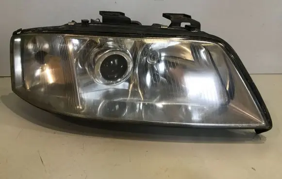 Audi A6 S6 C5 4B Headlight/headlamp 14847400