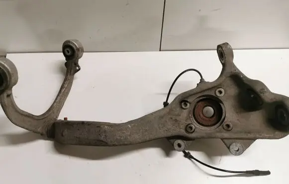 BMW X5 E70 Front wheel hub 6773783