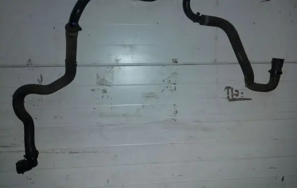 Peugeot 3008 II Engine coolant pipe/hose