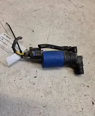 Jaguar XF X260 Windscreen/windshield washer pump AV6113K082AA
