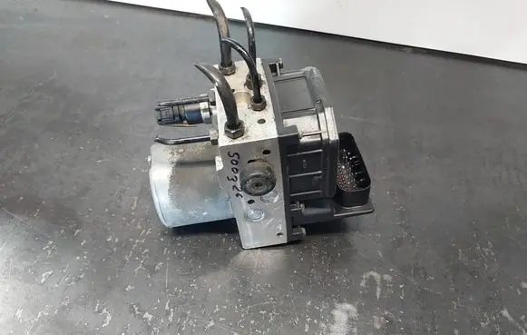 Volkswagen PASSAT B5.5 ABS Pump 4B0614517G 0265225124 0265950055