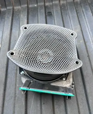 BMW 6 G32 Gran Turismo Subwoofer speaker 48011001 6801075 65136801075