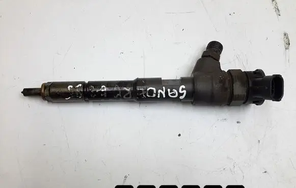 Renault Sandero I Fuel injector 0445110485 H8201108033