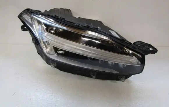 Volvo XC90 Headlight/headlamp 32228689
