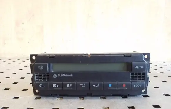 Volkswagen Golf IV Climate control unit