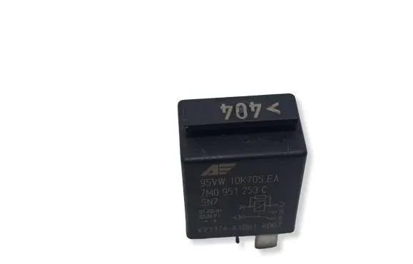 Volkswagen PASSAT B6 Other relay 7M0951253C