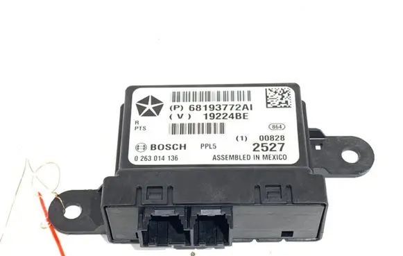 Chrysler Pacifica Parking PDC control unit/module 68193772AI