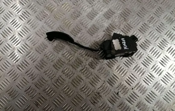 Toyota Avensis T270 Accelerator throttle pedal 7811005021