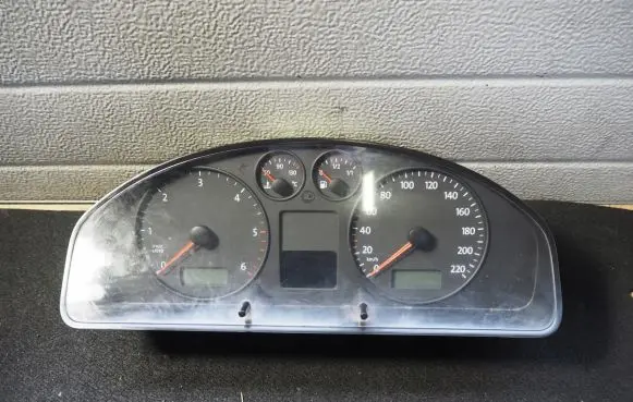 Volkswagen Transporter - Caravelle T5 Speedometer (instrument cluster) 7H0920860E