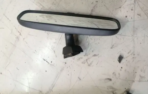 Mitsubishi Outlander Rear view mirror (interior)