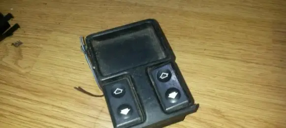 BMW 5 E34 Electric window control switch 1374491