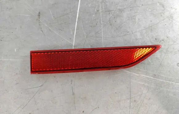Rear tail light reflector