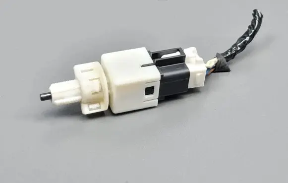 Honda CR-V Brake pedal sensor switch