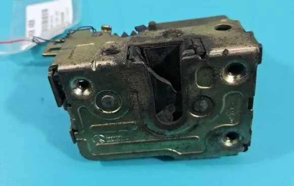 Opel Movano A Front door lock IMPRK1468488