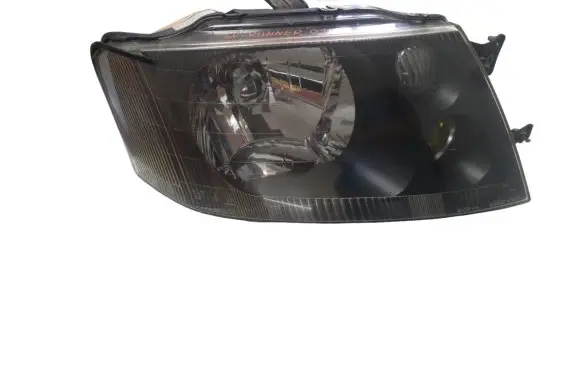 Mitsubishi Space Runner Headlight/headlamp 90736300