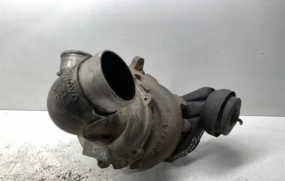 Toyota Corolla Verso E121 Turbo VB14 07103001985 172010R011