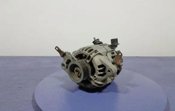 Toyota Yaris Generator/alternator 270600Q040
