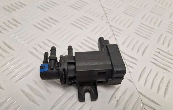 Peugeot 508 RXH Turbo solenoid valve 9801887680 9270219