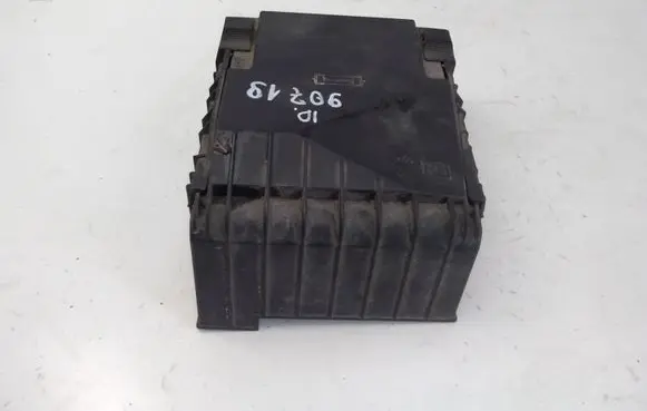 Volkswagen PASSAT B6 Fuse module 3C0937125