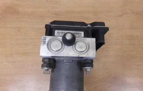 Infiniti QX70 S51 ABS Pump 476603EV2D 0265236483