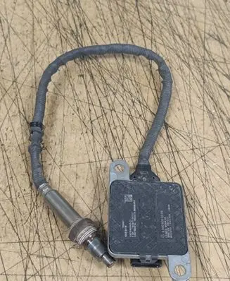Mercedes-Benz E W213 Lambda probe sensor A0009053009