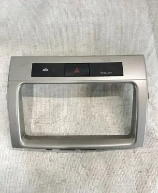 Toyota Corolla Verso AR10 Radio/GPS head unit trim 53734A0