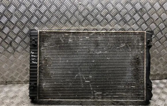 Audi A4 S4 B6 8E 8H Coolant radiator 8E0121251L