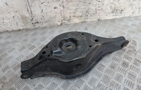 Rear upper control arm/wishbone